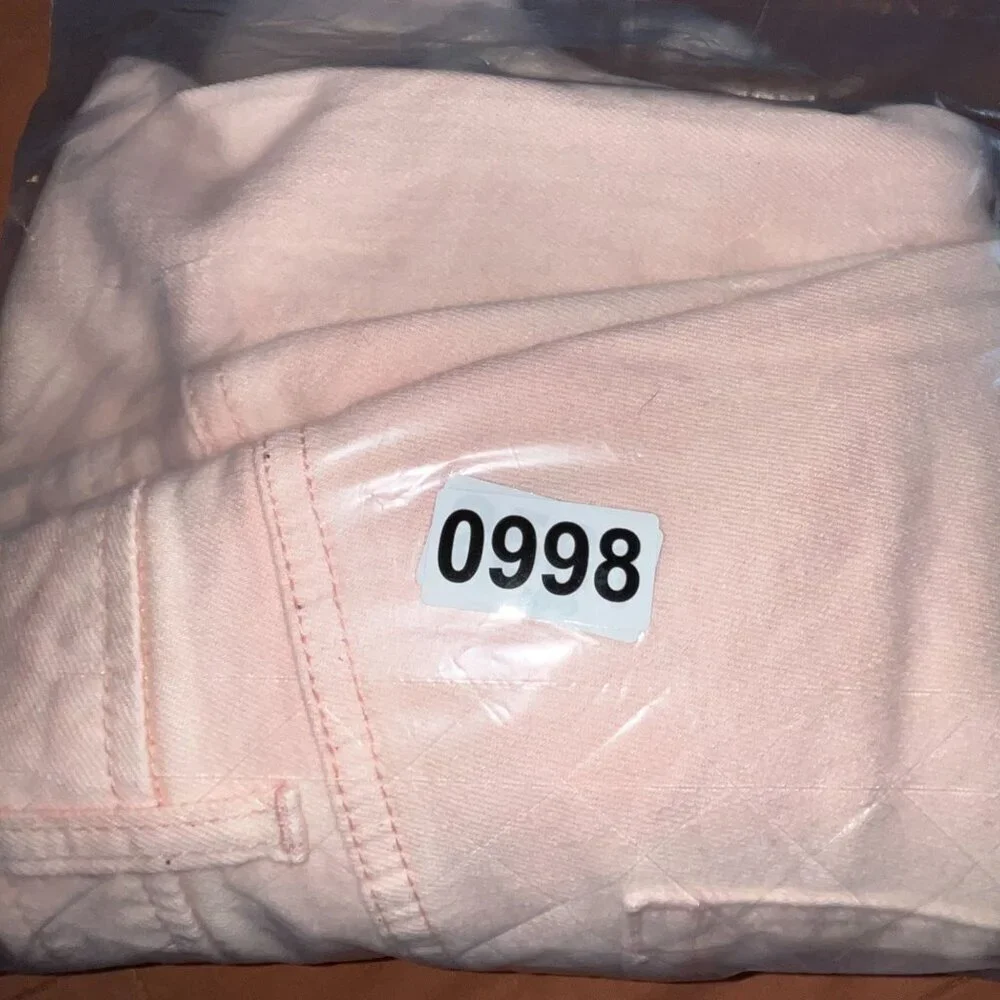 NWT Lane Bryant Pink Denim Capi With Frayed Hem Size 18